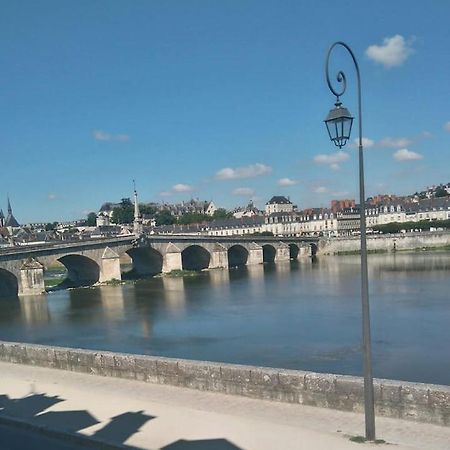 La Petite Maison Du Quai Apartment Blois Ngoại thất bức ảnh